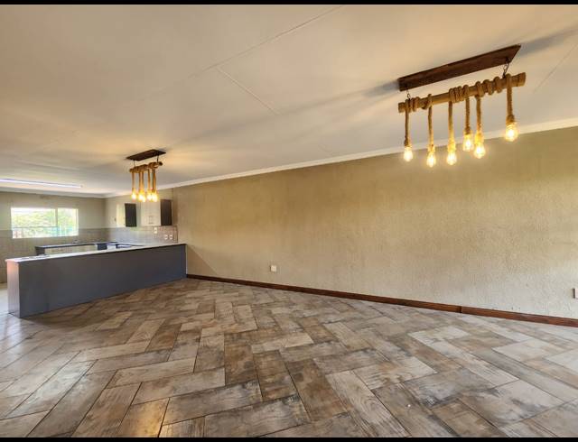 2 BEDROOM TOWNHOUSE FOR SALE IN THREE RIVERS